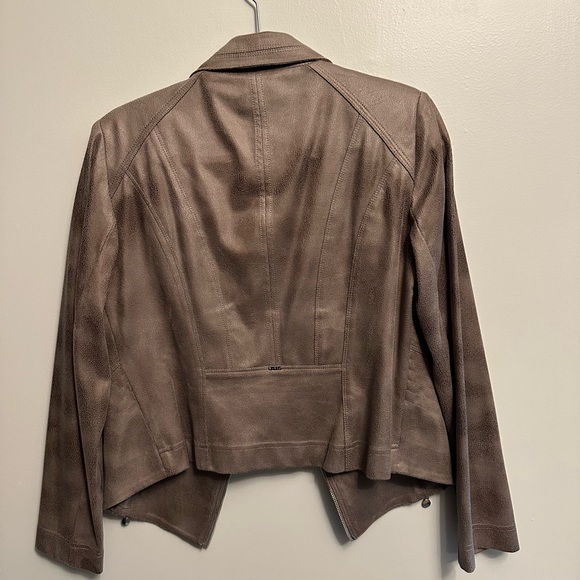Beautiful taupe/beige Vex jacket. Size 38. Purchased at Melanie Lyne. - Picture 2 of 4